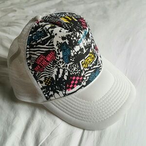 Vans snapback trucker hat
